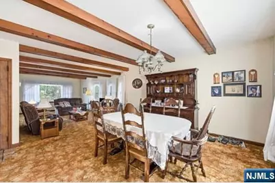 309 Erie Avenue, Midland Park, NJ 07432 - Photo 12