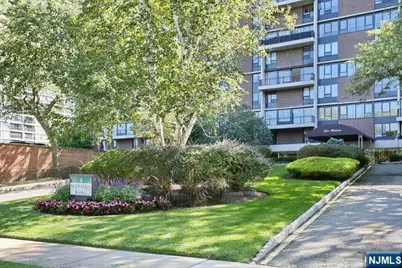 2 Horizon 628 #628, Fort Lee, NJ 07024 - Photo 14