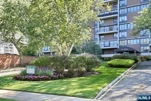 2 Horizon 628, Fort Lee, NJ 07024 - Photo 14