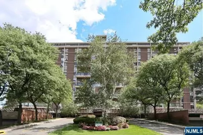 2 Horizon 628 #628, Fort Lee, NJ 07024 - Photo 10