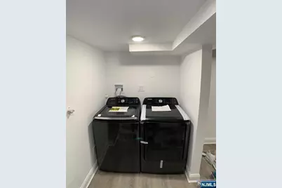1050 Harvard Place, Fort Lee, NJ 07024 - Photo 12