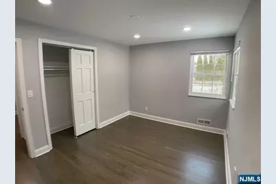 1050 Harvard Place, Fort Lee, NJ 07024 - Photo 8
