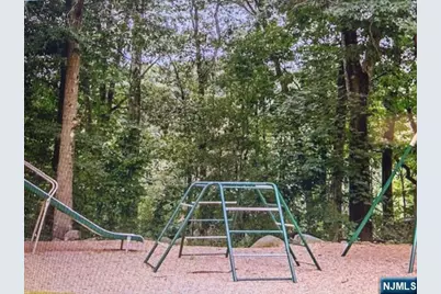 117 Treetop 61 #61, Bloomingdale, NJ 07403 - Photo 4