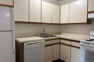 117 Treetop 61, Bloomingdale, NJ 07403 - Photo 2