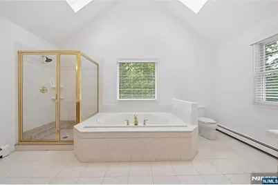 1 Concord Court, Mahwah, NJ 07430 - Photo 34