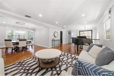 19 Robin Road, Mahwah, NJ 07430 - Photo 8