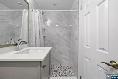 19 Robin Road, Mahwah, NJ 07430 - Photo 32