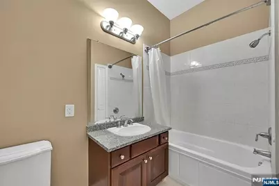 22 Ave At Port Imperial 512 #512, West New York, NJ 07093 - Photo 20