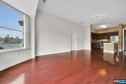 22 Ave At Port Imperial 512 #512, West New York, NJ 07093 - Photo 4