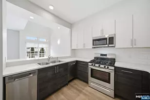 764 New Bridge Road 2H, Teaneck Township, NJ 07666 - Photo 6