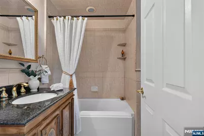 415 Lincoln Avenue, Glen Rock, NJ 07452 - Photo 10