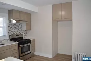217 Tontine Ave 2, Lyndhurst Township, NJ 07071 - Photo 4