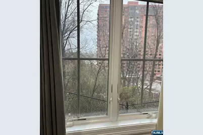 200 Laird Avenue 107 #107, Cliffside Park, NJ 07010 - Photo 4