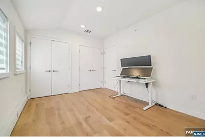 66B Henry Avenue, Palisades Park, NJ 07650 - Photo 20