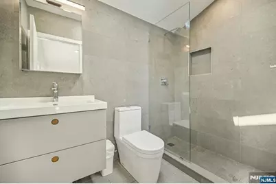 66B Henry Avenue, Palisades Park, NJ 07650 - Photo 30
