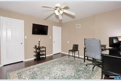 14 Birdseye Circle, Wayne, NJ 07470 - Photo 32