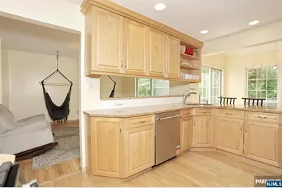 14 Birdseye Circle, Wayne, NJ 07470 - Photo 12