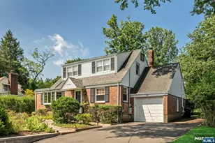 69 7th St, Cresskill, NJ 07626 - Photo 2