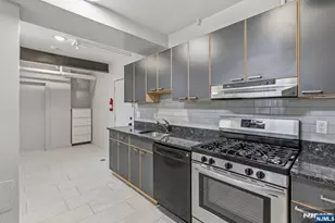50 Reservoir Ave B1, Jersey City, NJ 07307 - Photo 4
