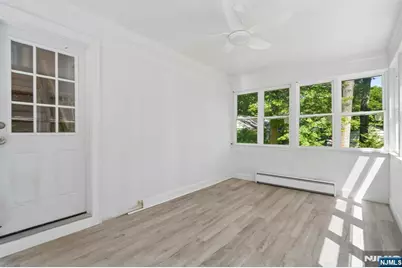 72 Sparrowbush Road, Upper Saddle River, NJ 07458 - Photo 18