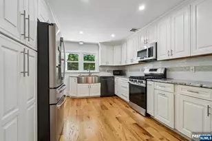 72 Sparrowbush Rd, Upper Saddle River, NJ 07458 - Photo 8