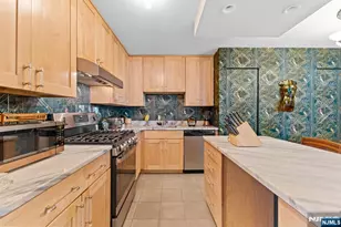 6040 Blvd East Ma, West New York, NJ 07093 - Photo 12