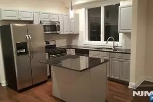 46 Blauvelt Pl, Hackensack, NJ 07601 - Photo 4