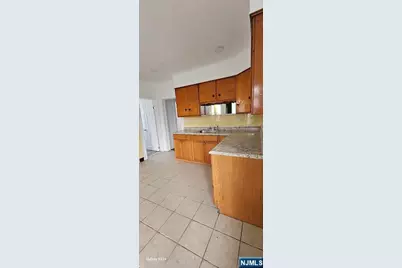 212 3rd Street, Newark, NJ 07107 - Photo 28
