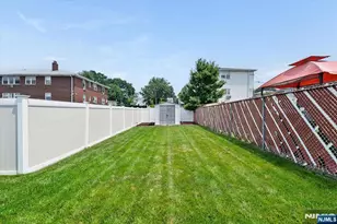 321 Thomas Ave, Lyndhurst Township, NJ 07071 - Photo 38