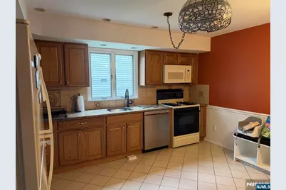 87 McKinley Avenue, Lodi, NJ 07644 - Photo 2