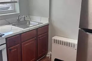 300 Terrace Ave A, Hasbrouck Heights, NJ 07604 - Photo 2