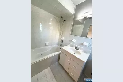 408A Catherine Street, Fort Lee, NJ 07024 - Photo 12
