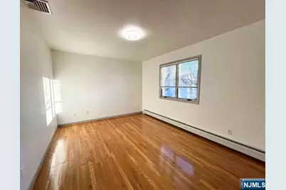 408A Catherine Street, Fort Lee, NJ 07024 - Photo 8
