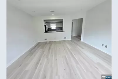 815 Fairview Lane 2nd Fl #2nd FL, Fort Lee, NJ 07024 - Photo 10