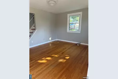 67 Rowland Avenue, Hackensack, NJ 07601 - Photo 28