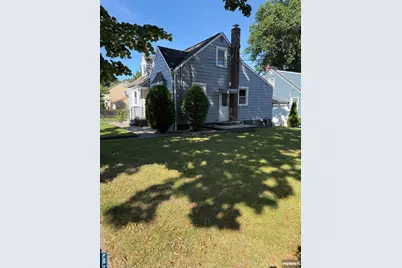 67 Rowland Avenue, Hackensack, NJ 07601 - Photo 2