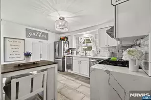 10 Dale Dr, Fairfield, NJ 07004 - Photo 18