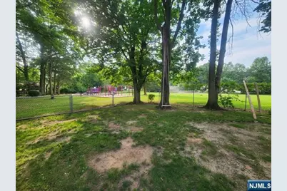 39 Mount Washington Drive, Clifton, NJ 07013 - Photo 6