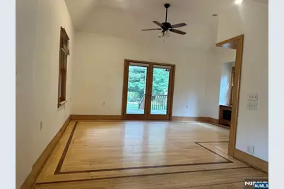 325 Bogert Avenue, Ridgewood, NJ 07450 - Photo 26
