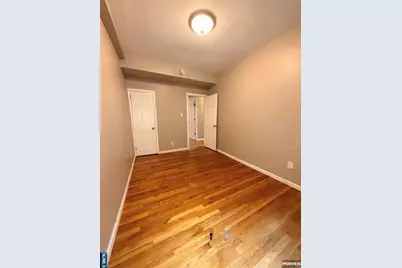 256 Undercliff Avenue 1 #1, Edgewater, NJ 07020 - Photo 16
