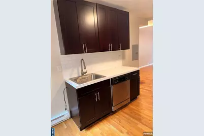256 Undercliff Avenue 1 #1, Edgewater, NJ 07020 - Photo 10