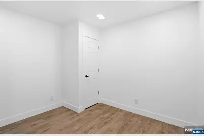 284 2nd Avenue, Newark, NJ 07107 - Photo 14