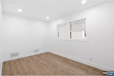 284 2nd Avenue, Newark, NJ 07107 - Photo 24
