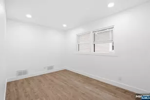 284 2nd Ave, Newark, NJ 07107 - Photo 24