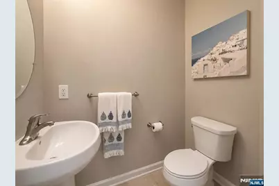 1123 Riverview Avenue 123 #123, Englewood, NJ 07631 - Photo 10