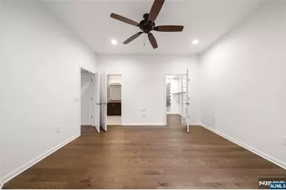 1123 Riverview Avenue 123 #123, Englewood, NJ 07631 - Photo 16