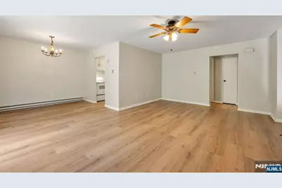 15 Cottage Unit 15-1B #Unit 15-1B, Midland Park, NJ 07432 - Photo 6