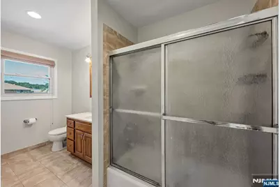 15 Cottage Unit 15-1B #Unit 15-1B, Midland Park, NJ 07432 - Photo 16
