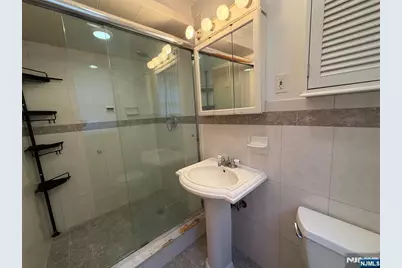 2465 2nd Street 1 #1, Fort Lee, NJ 07024 - Photo 8