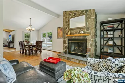 68 Lake Street, Upper Saddle River, NJ 07458 - Photo 10